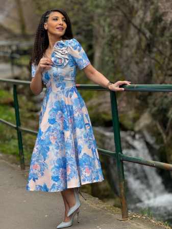 Rochii de zi - Rochie cu print floral