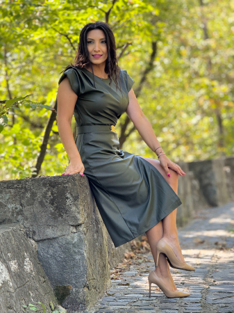 Rochie din piele ecologica cu umeri bufanti [1]