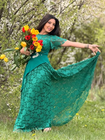 Imbracaminte de dama - Rochie eleganta cu design asimetric si dantela