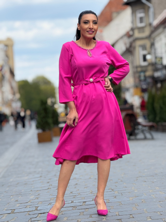 Rochie fucsia cu aplicatii stralucitoare si curea in talie [3]