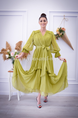 Rochie lunga cu maneca brodata [1]