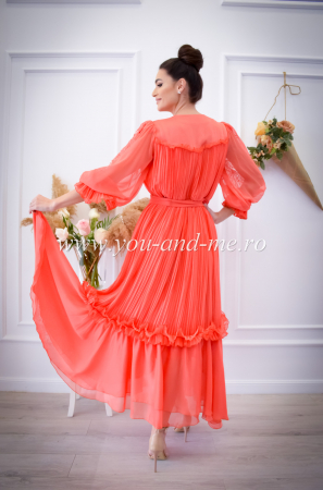 Rochie lunga cu maneca brodata [5]