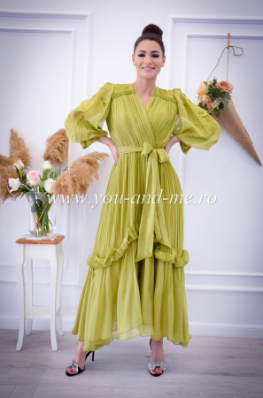 Rochie lunga cu maneca brodata [2]
