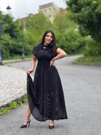 Imbracaminte de dama - Rochie lunga eleganta cu dungi si transparente