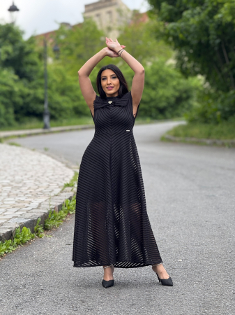 Rochie lunga eleganta cu dungi si transparente [2]