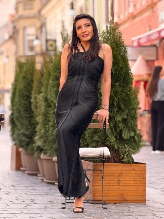 Noutati - Rochie lunga eleganta cu franjuri si insertii cu margele