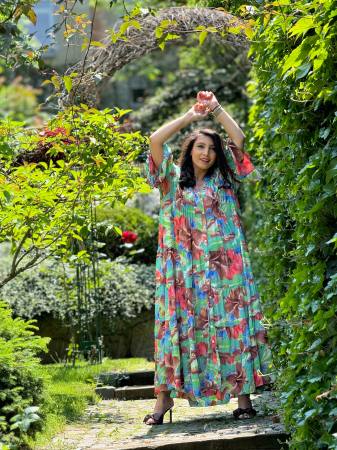 Rochie lunga vaporoasa cu imprimeu tropical [2]