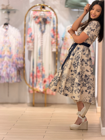 Rochie midi cu imprimeu floral bleumarin si guler tip camasa [2]