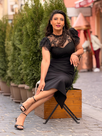 Rochie neagra cu dantela [5]