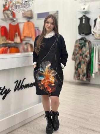 Rochii de zi - Rochie neagra cu fermoar si imprimeu floare