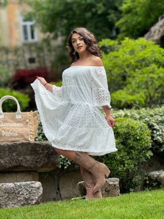 Rochii de zi - Rochie scurta cu broderie