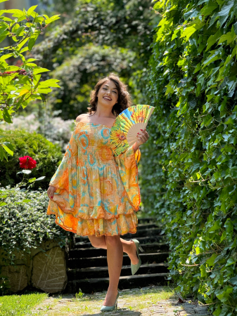 Rochie scurta cu umeri goi si imprimeu colorat [1]