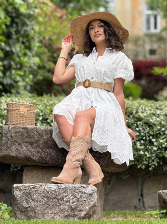 Rochii de zi - Rochie scurta din broderie cu nasturi si cordon