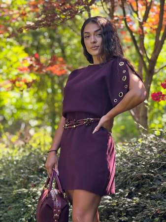 Rochii de zi - Rochie scurta tricotata cu capse la mana