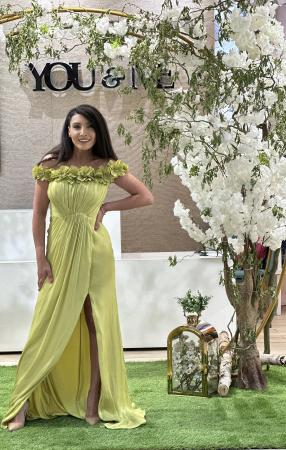 Rochie verde fistic cu flori pe umar [1]