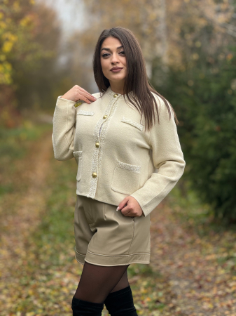 Bluze si camasi - Sacou cu margini decorative si nasturi aurii