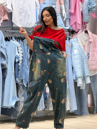Salopeta din jeans cu floricele aplicate [2]