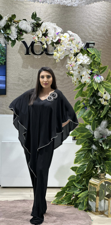 Rochii de eveniment - Salopeta neagra cu flori