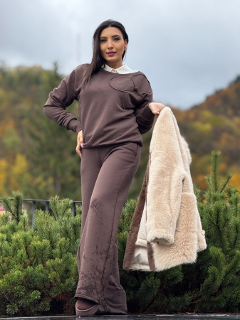 Compleuri si costume - Trening maro cu imprimeu floare