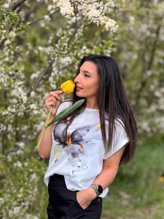 Tricou alb cu imprimeu fluture [2]