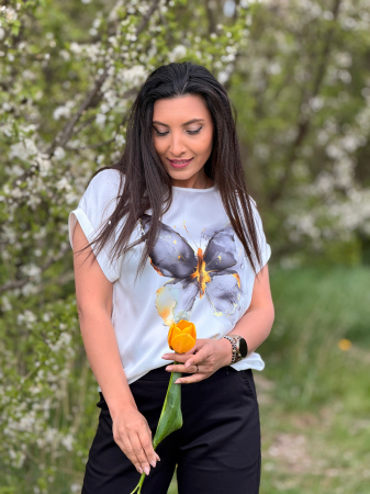 Bluze si camasi - Tricou alb cu imprimeu fluture