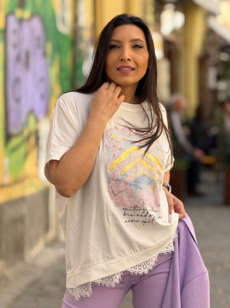 Bluze si camasi - Tricou cu imprimeu peisaj si dantela in partea de jos