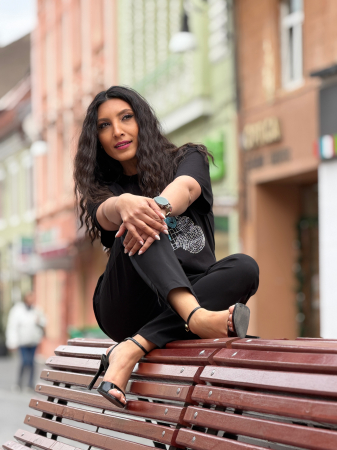 Tricou cu imprimeu ursulet cu pietricele aplicate [5]