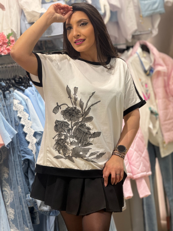 Tricou cu nasturi decorativi pe umar si imprimeu floral [1]