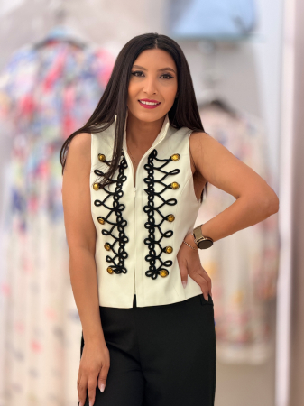 Bluze si camasi - Vesta cu detalii decorative contrastante