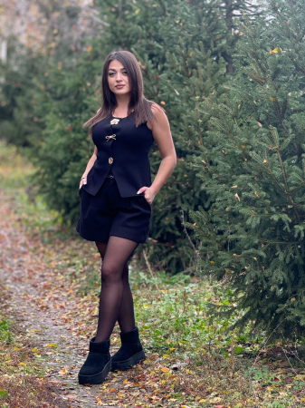 Vesta cu nasturi mari decorativi [3]