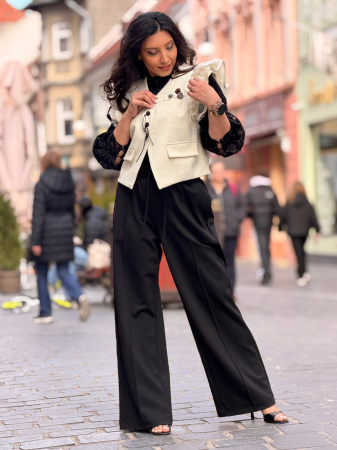 Veste ivoire cu dantela si brose aplicate [5]