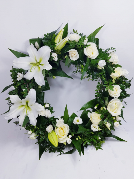 Coroana funerara mix flori albe [2]