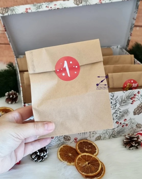 Calendar Advent cu ornamente si cadouri [3]