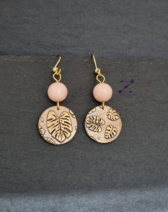 Cercei bronz cu monstera si jad roz [1]
