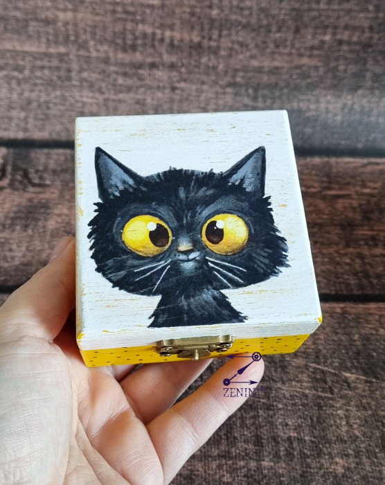 Cutie galbena cu pisici [4]