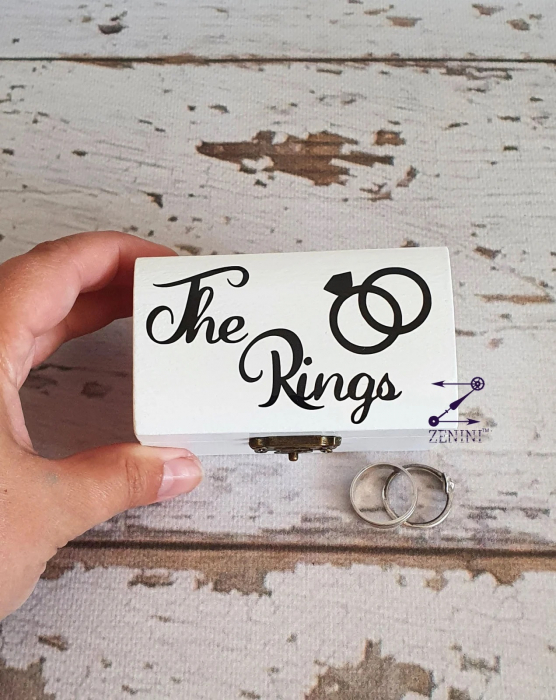 Cutiuta verighete din lemn The Rings, cu pernuta din satin catifelat - personalizata [2]