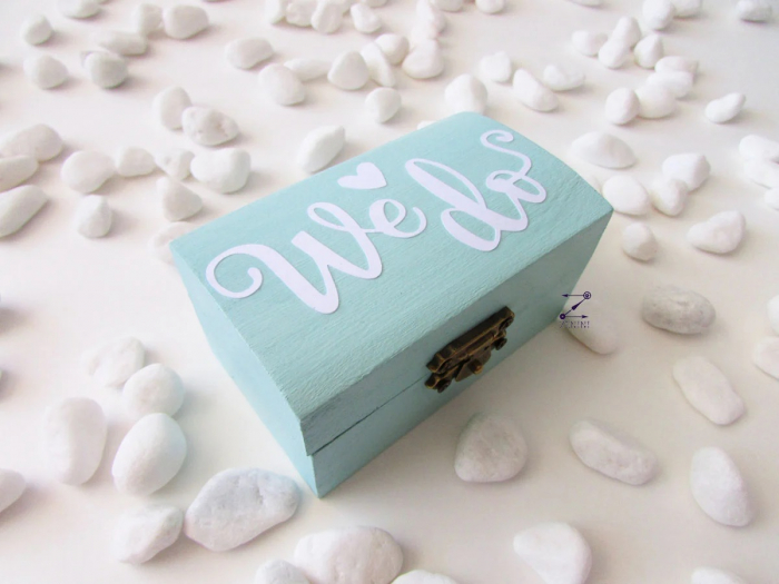 Cutiuta verighete din lemn We do, cu pernuta din satin catifelat - personalizata [4]