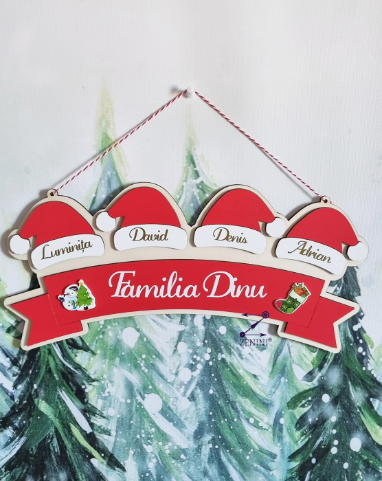 Decoratiune membrii familiei cu caciulite Mos Craciun [8]