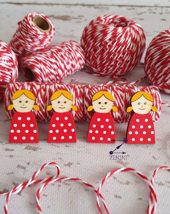 Martisor fetita cu codite personalizat [3]