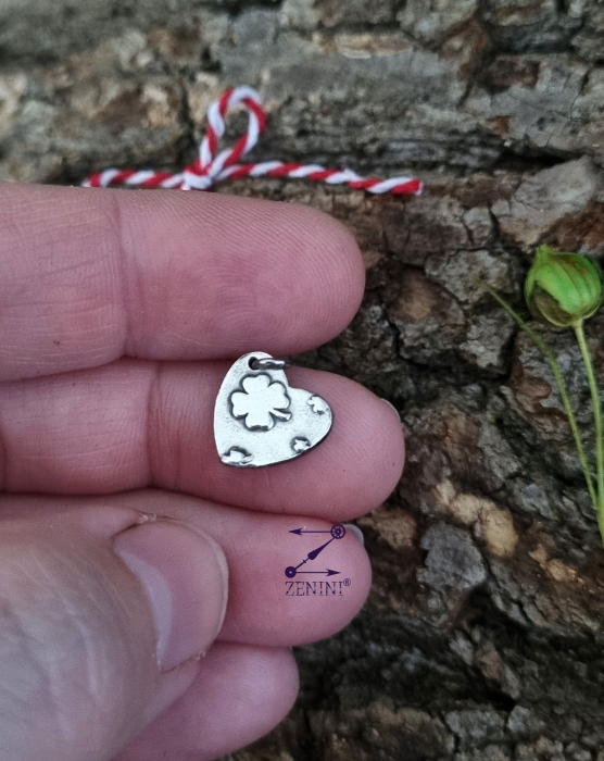 Martisor trifoi cu patru foi, din argint [3]