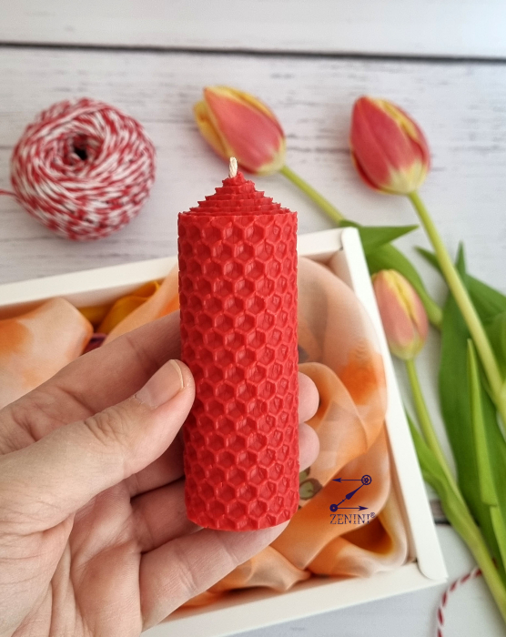 Set cadou 8 martie invatatoare: esarfa eleganta, brosa martisor, bomboane Raffaello si lumanare din ceara naturala de albine [8]