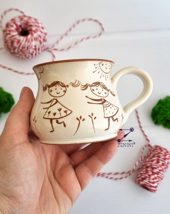 Set cadou 8 martie pentru mama: cana ceramica, esarfa eleganta, brosa martisor si bomboane Raffaello [4]