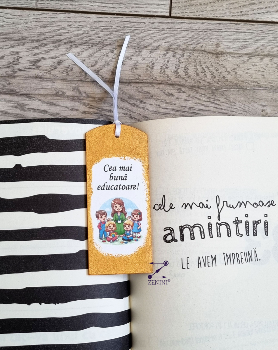 Set cadou educatoare: esarfa eleganta, semn de carte, bomboane Raffaello si lumanare din ceara naturala de albine [3]