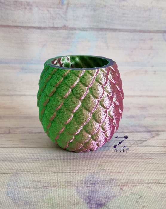 Suport pentru creioane ou de dragon printat 3D [2]