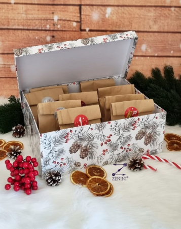 Craciun - Calendar Advent cu ornamente si cadouri