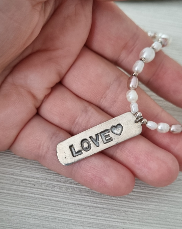 Colier perle de cultura, bilute din argint si medalion LOVE din argint - unicat