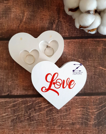 Cutii verighete - Cutie verighete in forma de inima Love - personalizata