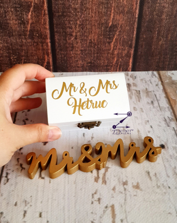 Cutii verighete - Cutiuta verighete din lemn cu numele familiei, cu pernuta din satin catifelat - personalizata