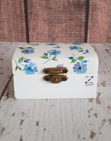 Cutiuta verighete din lemn, decorata cu albastrele, cu pernuta din satin catifelat - personalizata [2]