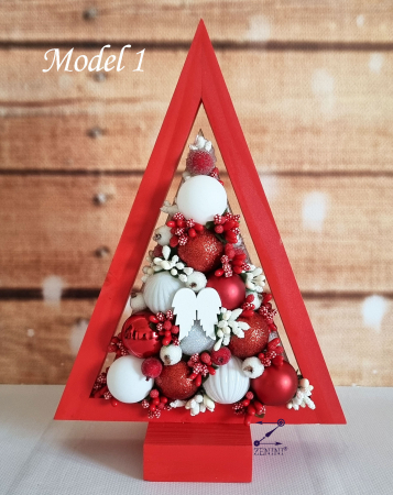 Craciun - Mini decoratiune de Craciun: bradut din lemn impodobit cu globuri stralucitoare, 25cm